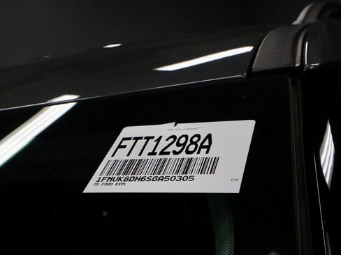 Certified 2025 Ford Explorer Active AWD/4WD image 32