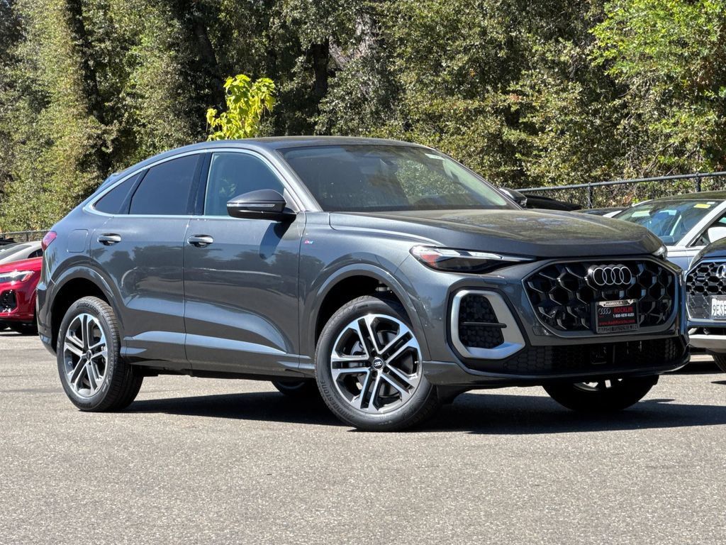 New 2026 Audi Q5 Premium AWD/4WD image 2