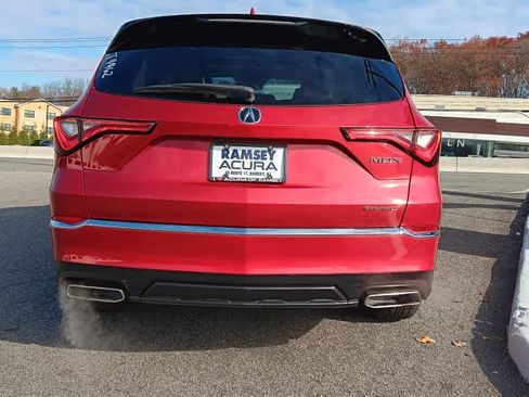 Used 2023 Acura MDX SH-AWD image 4
