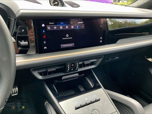 Used 2025 Porsche Cayenne Turbo GT image 7