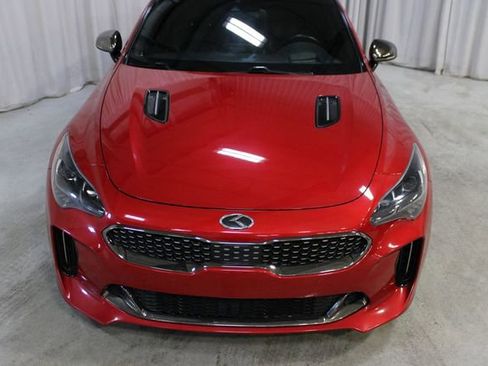 Used 2018 Kia Stinger GT2 image 29