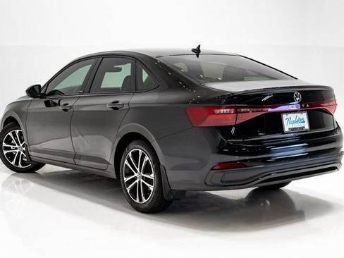 Used 2026 Volkswagen Jetta Sport FWD image 28