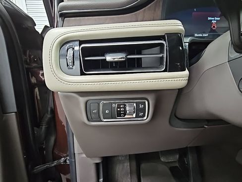 Used 2020 Lincoln Aviator Reserve w/ Equipment Group 202A image 29