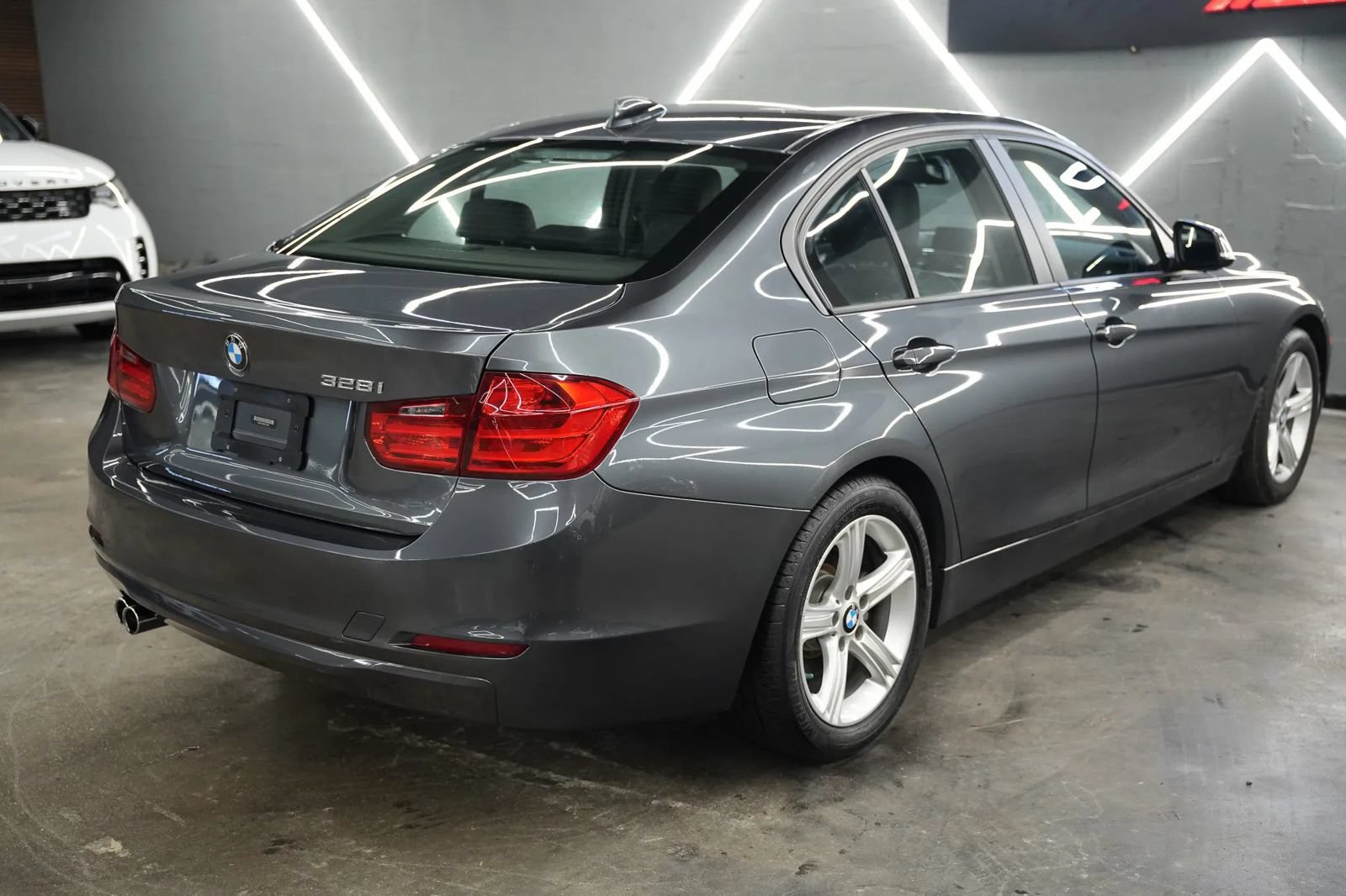 Used 2014 BMW 328i Sedan RWD image 22