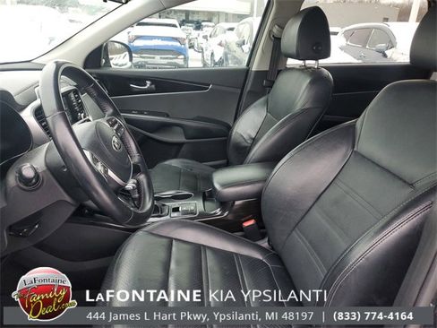 Used 2020 Kia Sorento EX image 9