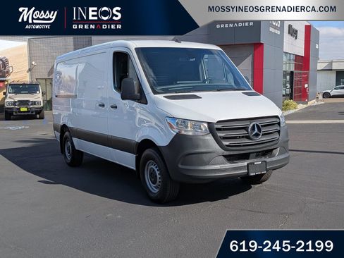 Used 2023 Mercedes-Benz Sprinter 2500 image 2
