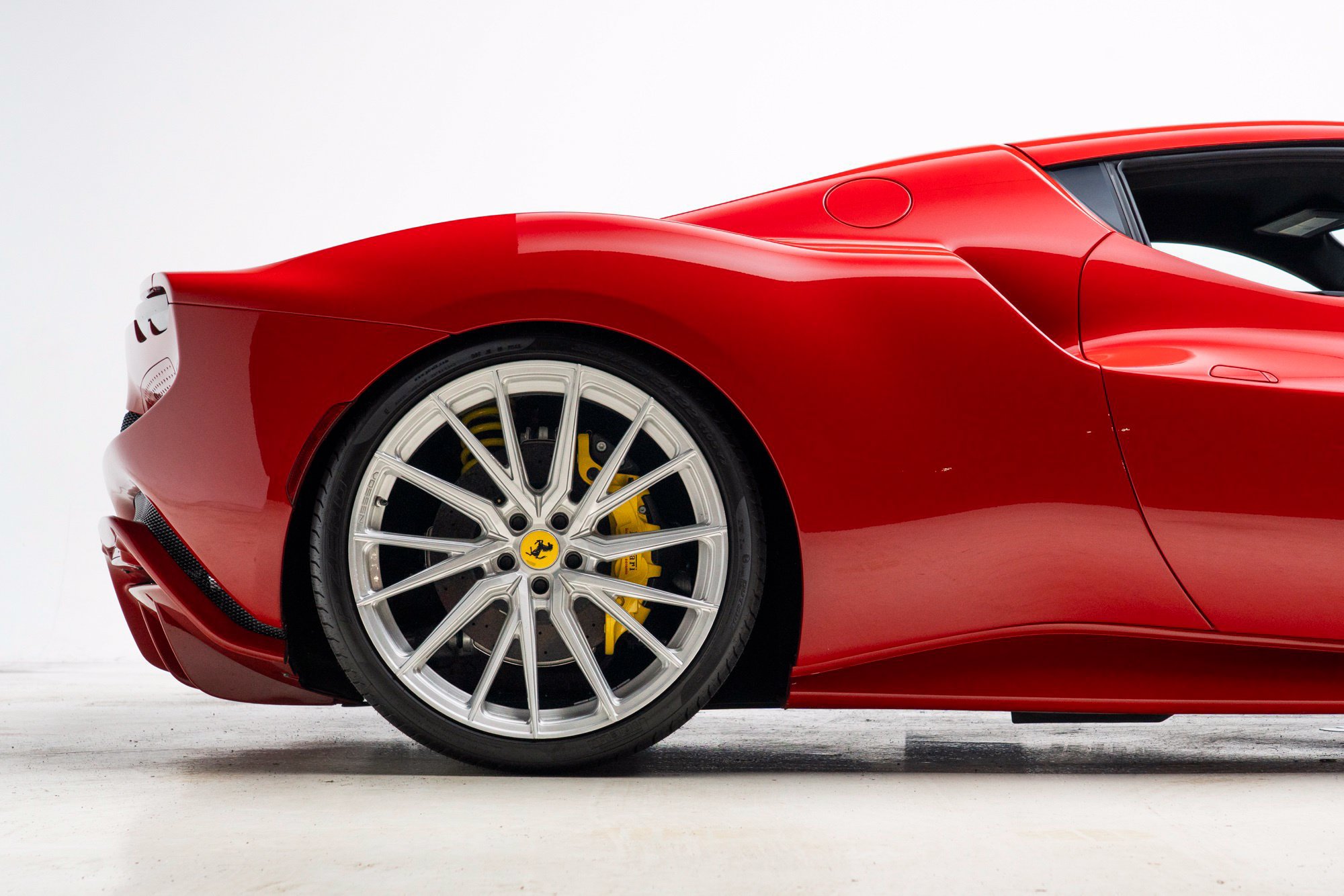 Used 2023 Ferrari 296 GTB RWD image 71