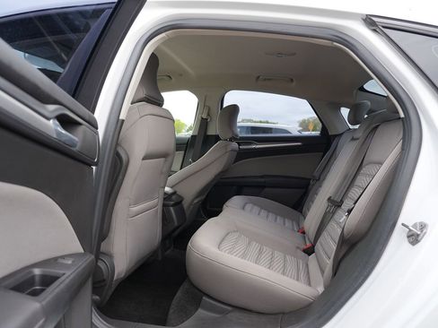 Used 2016 Ford Fusion S FWD image 19