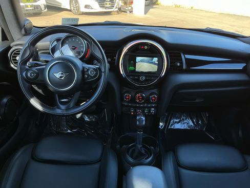 Used 2019 MINI Cooper S image 16