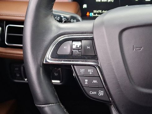 Used 2022 Lincoln Nautilus Reserve w/ Equipment Group 201A image 22