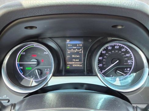 Used 2019 Toyota Camry LE FWD image 11