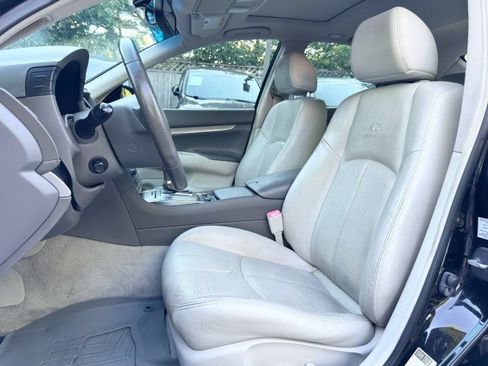 Used 2011 INFINITI G37 x Sedan w/ Premium Pkg AWD/4WD image 16