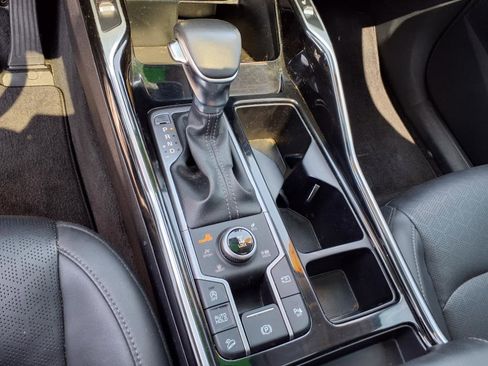 Used 2022 Kia Sorento SX image 12