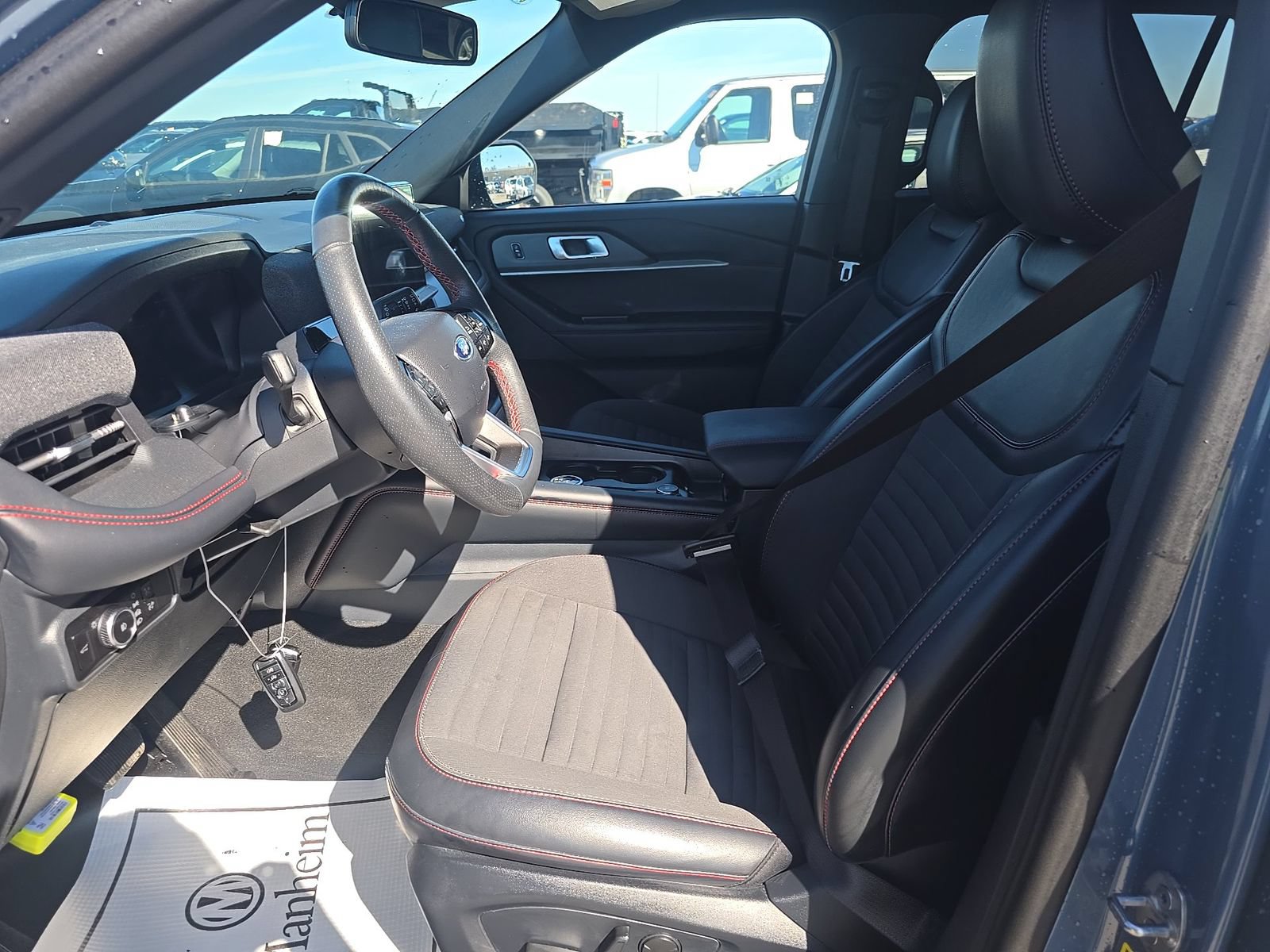 Used 2026 Ford Explorer ST-Line w/ ST-Line Street Pack AWD/4WD image 10