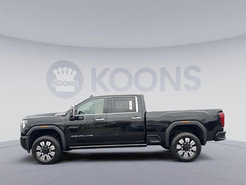 New 2026 GMC Sierra 3500 Denali w/ Denali Reserve Package image 2
