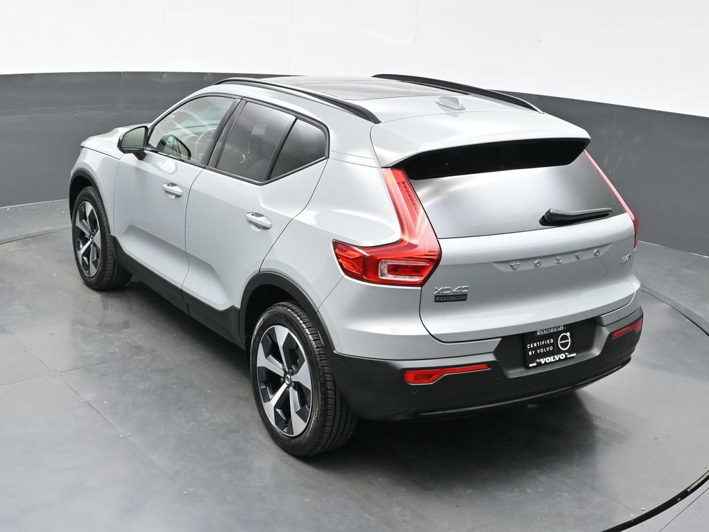 Used 2026 Volvo XC40 B5 Plus AWD/4WD image 36