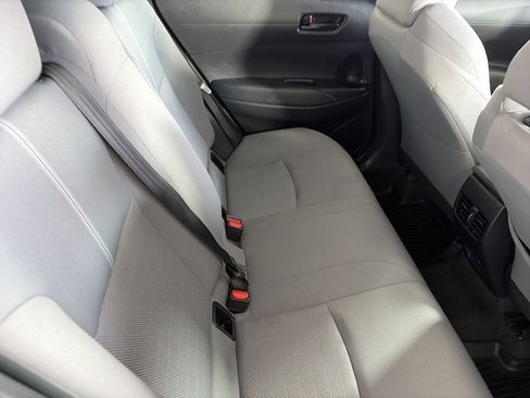 Used 2024 Toyota Corolla Cross AWD Hybrid w/ Moonroof Package image 24