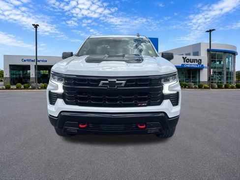 Used 2025 Chevrolet Silverado 1500 LT Trail Boss w/ Protection Package AWD/4WD image 2