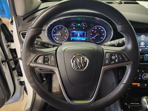 Used 2022 Buick Encore Preferred w/ Safety Package FWD image 19