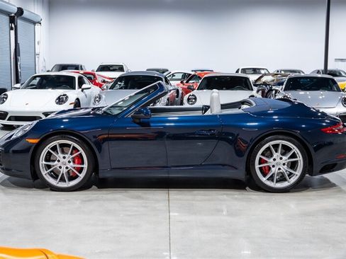 Used 2019 Porsche 911 Carrera S RWD image 3