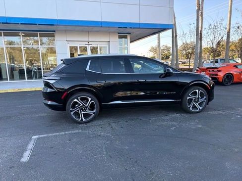 New 2026 Chevrolet Equinox EV LT image 16