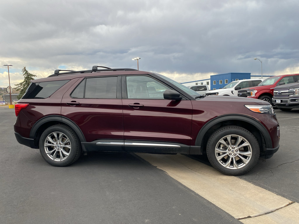 Certified 2022 Ford Explorer XLT w/ Equipment Group 202A AWD/4WD image 16