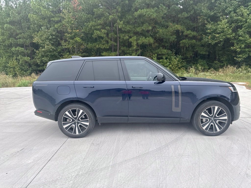 Used 2023 Land Rover Range Rover SE AWD/4WD image 7