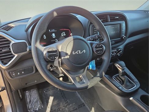 Used 2024 Kia Soul LX w/ Option Group 015 image 24