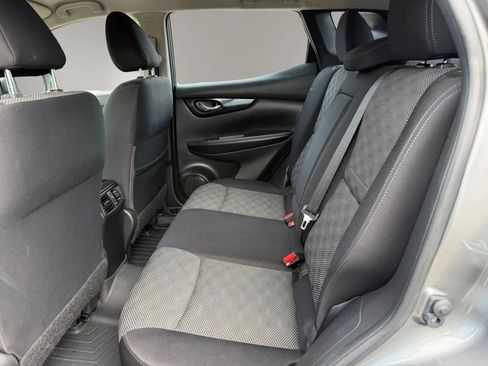 Used 2017 Nissan Rogue Sport SV w/ SV Premium Package AWD/4WD image 21
