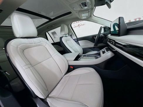 New 2026 Lincoln Aviator Reserve image 32