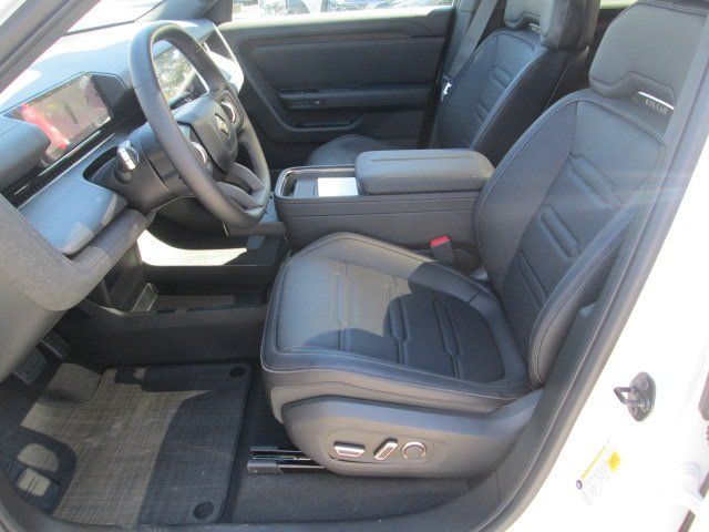 Used 2027 Rivian R2 Performance Dual AWD/4WD image 8