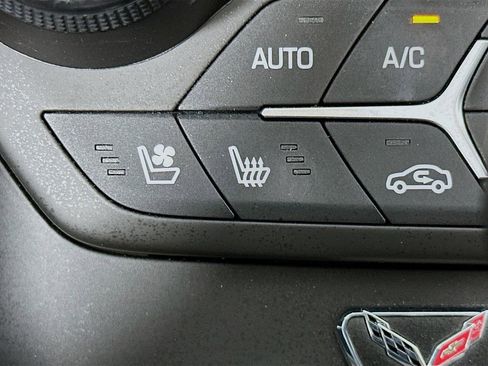 Used 2017 Chevrolet Corvette Stingray Convertible w/ 2LT Preferred Equipment Group RWD image 23
