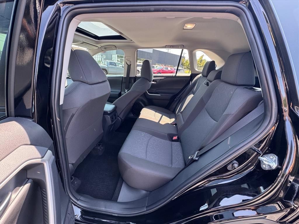 Used 2025 Toyota RAV4 XLE w/ Convenience Package FWD image 12
