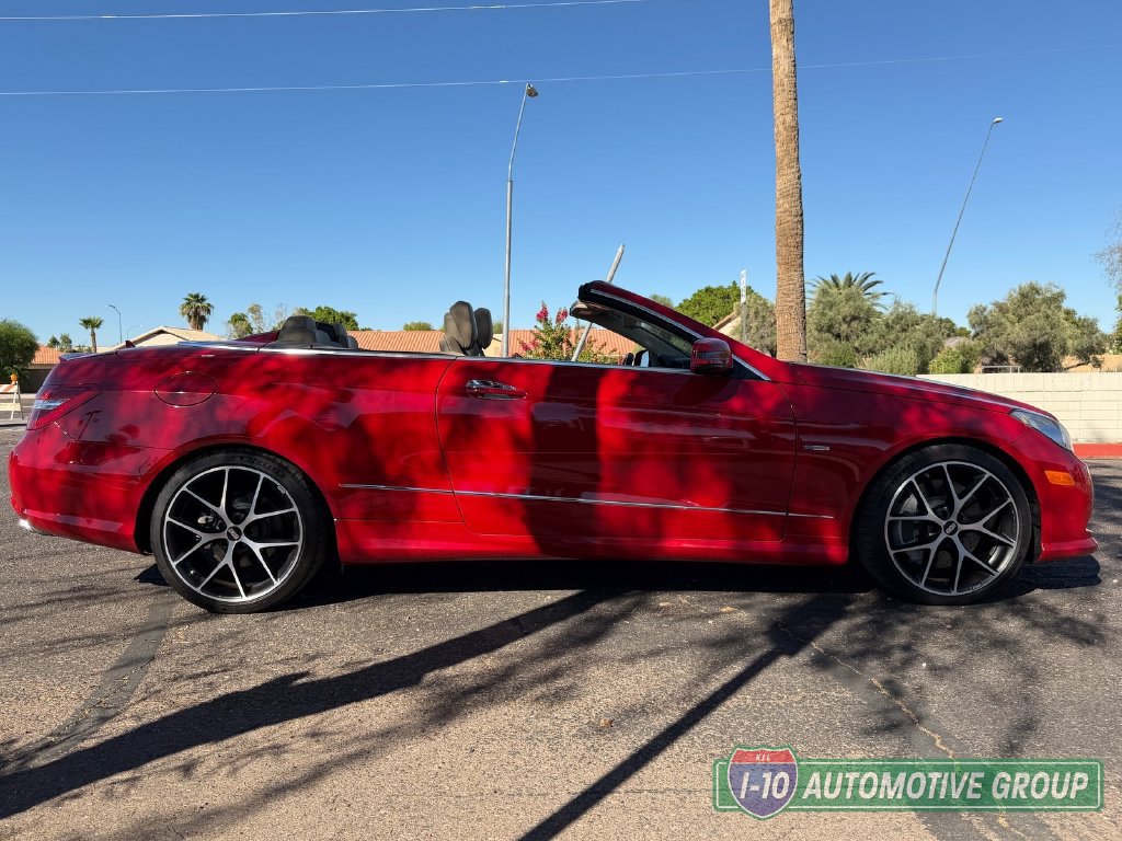 Used 2012 Mercedes-Benz E 550 Cabriolet image 3