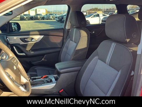 Used 2024 Chevrolet Blazer LT w/ Convenience Package image 16