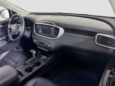 Used 2020 Kia Sorento EX AWD/4WD image 22