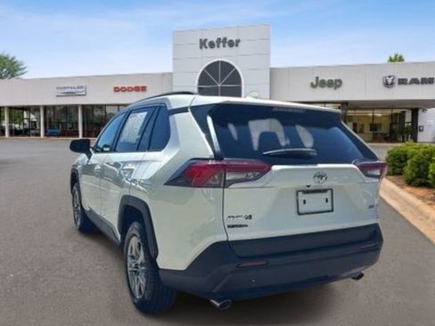 Used 2023 Toyota RAV4 XLE FWD image 3