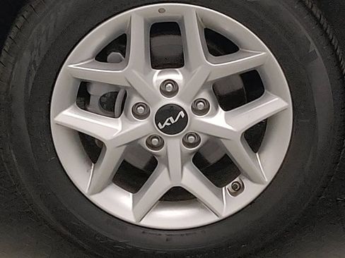 Used 2025 Kia Soul LX image 31