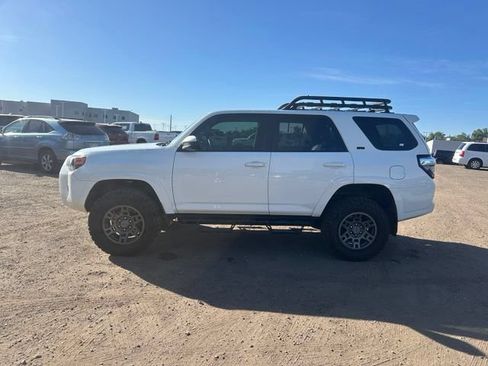 Used 2023 Toyota 4Runner SR5 AWD/4WD image 2