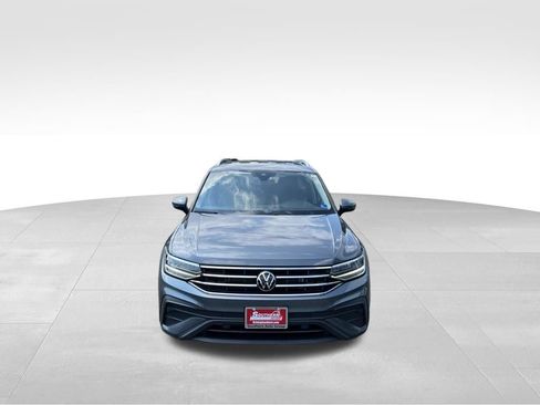 Used 2023 Volkswagen Tiguan SE FWD image 36