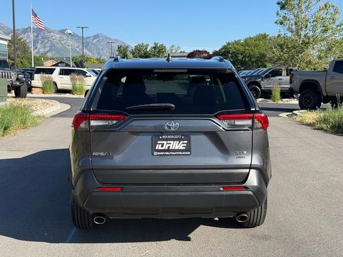 Used 2024 Toyota RAV4 XLE AWD/4WD image 11