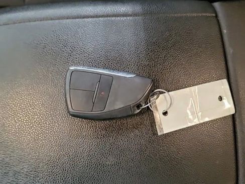 Used 2023 Chevrolet Colorado Trail Boss image 16