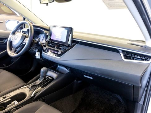 Used 2023 Toyota Corolla LE FWD image 28