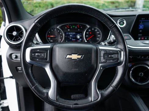 Used 2019 Chevrolet Blazer LT image 21