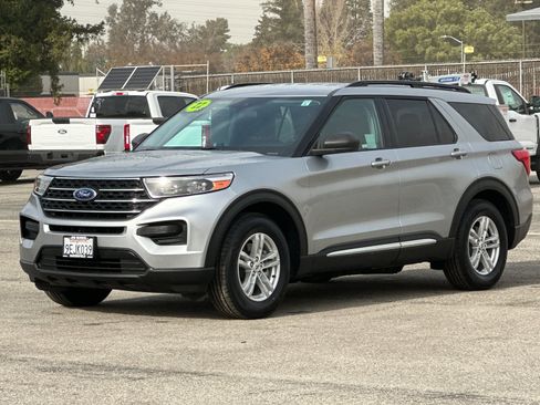 Certified 2022 Ford Explorer XLT image 9