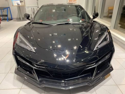 Used 2025 Chevrolet Corvette Z06 w/ Battery Protection Package image 2