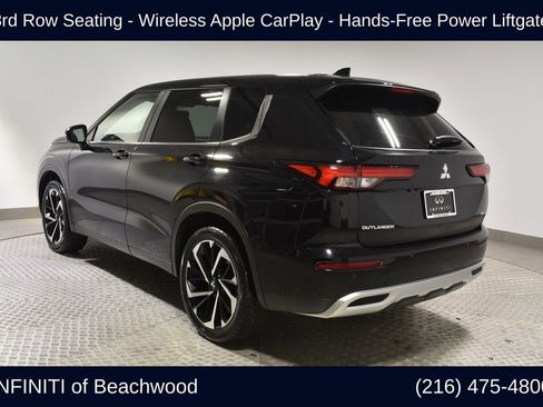 Used 2024 Mitsubishi Outlander SE Black Edition image 5