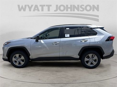 Used 2025 Toyota RAV4 LE image 2