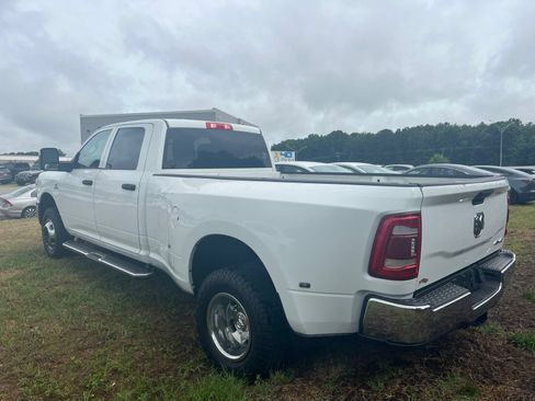 Used 2023 RAM 3500 Tradesman w/ Chrome Appearance Group AWD/4WD image 8