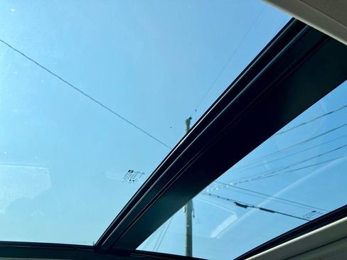 Used 2022 Chevrolet Malibu LT image 15